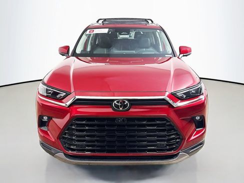 Certified 2024 Toyota Grand Highlander AWD image 2