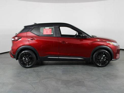 Certified 2023 Nissan Kicks SR w/ SR Premium Package image 15