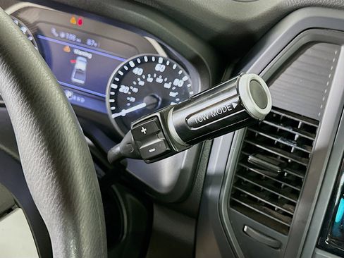 Used 2022 Nissan Titan SV w/ Accessory Utility Package RWD image 24