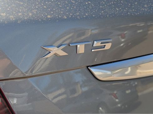 New 2026 Cadillac XT5 Luxury image 10