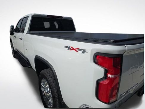 Used 2025 Chevrolet Silverado 2500 LTZ w/ LTZ Premium Package image 4