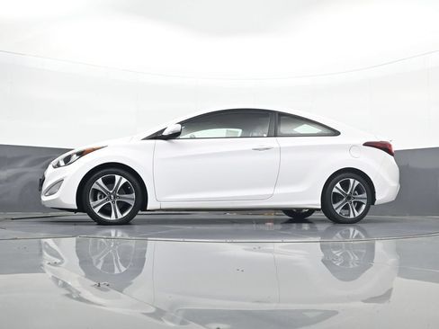Used 2014 Hyundai Elantra FWD image 28