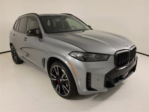 Used 2025 BMW X5 M60i image 7