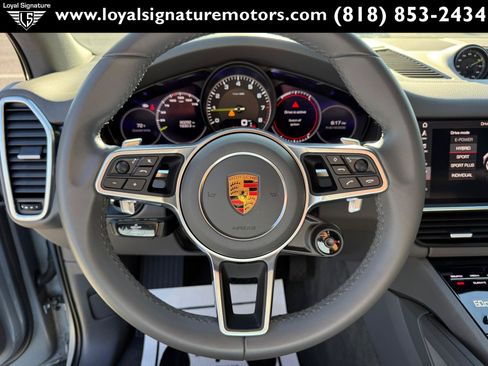Used 2021 Porsche Cayenne E-Hybrid AWD/4WD image 27