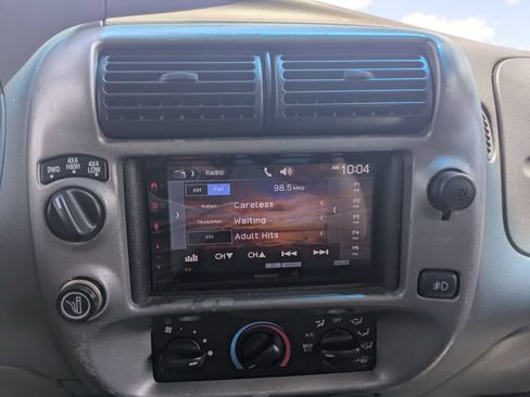 Used 2004 Ford Ranger XLT AWD/4WD image 11