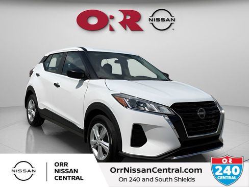 Used 2025 Nissan Kicks Play S FWD image 7