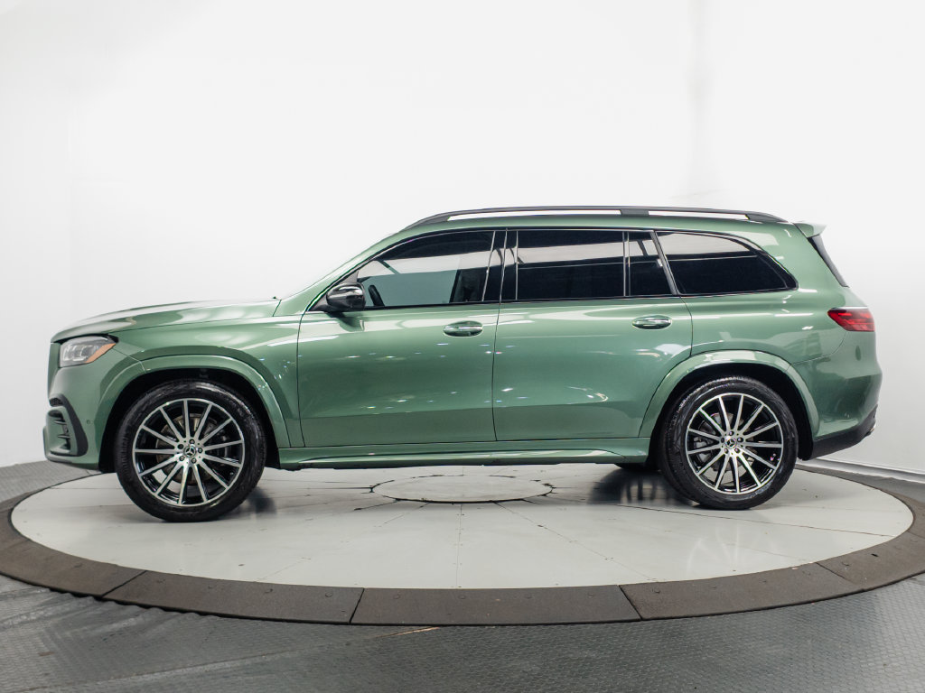 Certified 2026 Mercedes-Benz GLS 450 4MATIC w/ AMG Line Exterior image 4