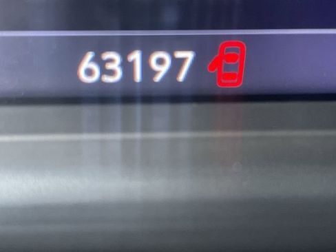 Used 2022 Chevrolet Silverado 1500 LT image 12