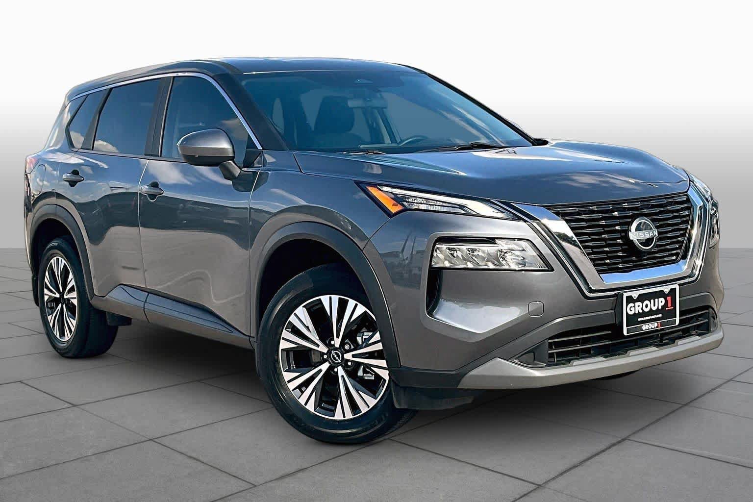 Used 2023 Nissan Rogue SV FWD image 3