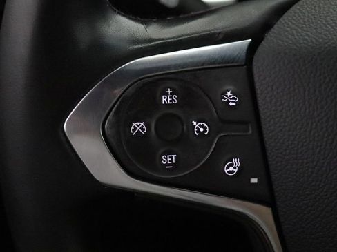 Used 2023 Chevrolet Traverse LT AWD/4WD image 20