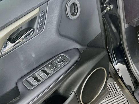 Used 2019 Lexus RX 450h AWD image 17