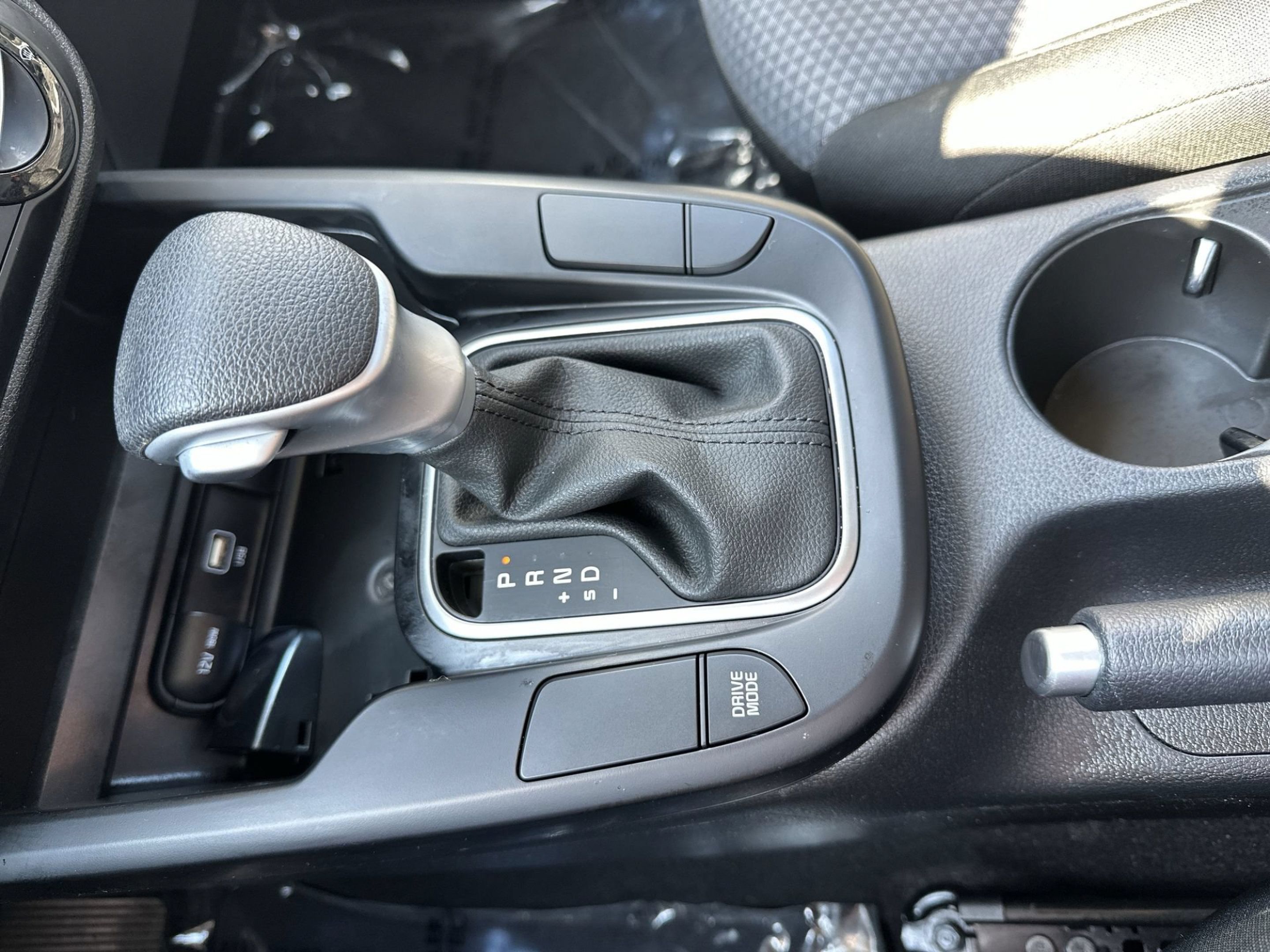 Used 2025 Kia Soul LX FWD image 20