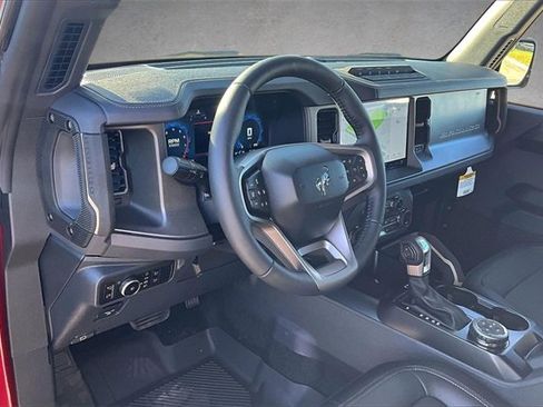 New 2025 Ford Bronco Badlands image 5