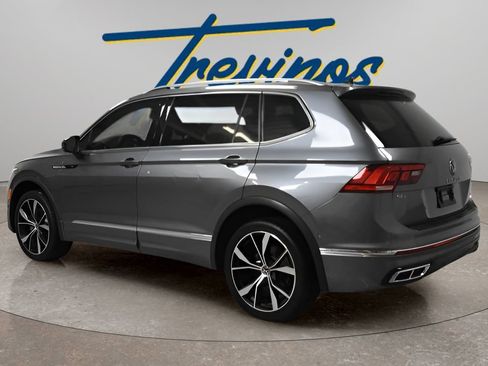 Used 2022 Volkswagen Tiguan SEL R-Line AWD/4WD image 9
