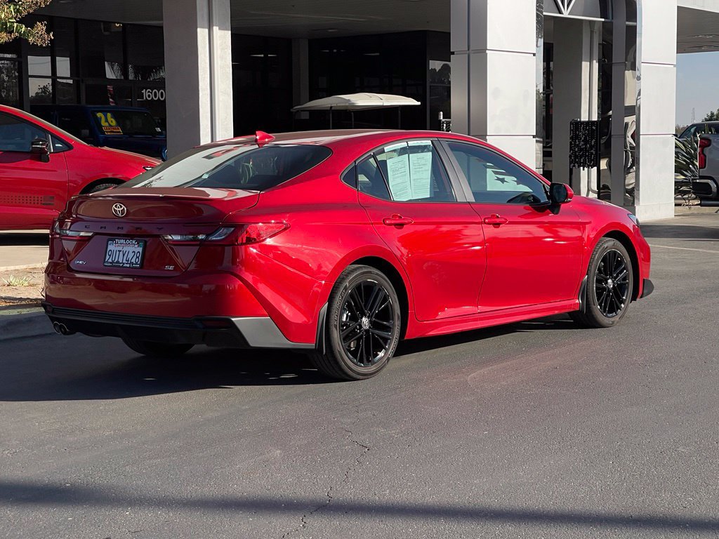 Used 2025 Toyota Camry SE FWD image 4