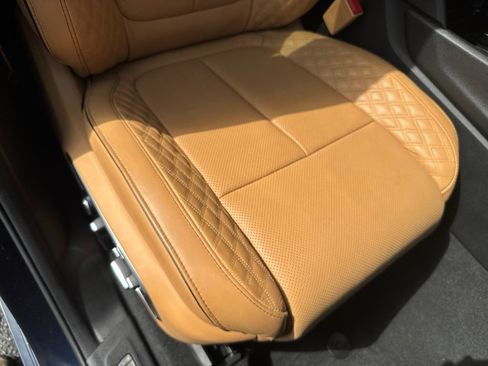 Used 2024 Jeep Grand Cherokee L Summit w/ High Altitude Package AWD/4WD image 81