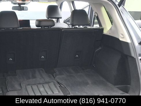 Used 2025 Nissan Rogue SL AWD/4WD image 20