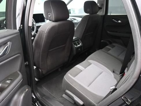 Used 2025 Chevrolet Blazer LT FWD image 14