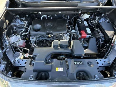 Used 2022 Toyota RAV4 LE image 25