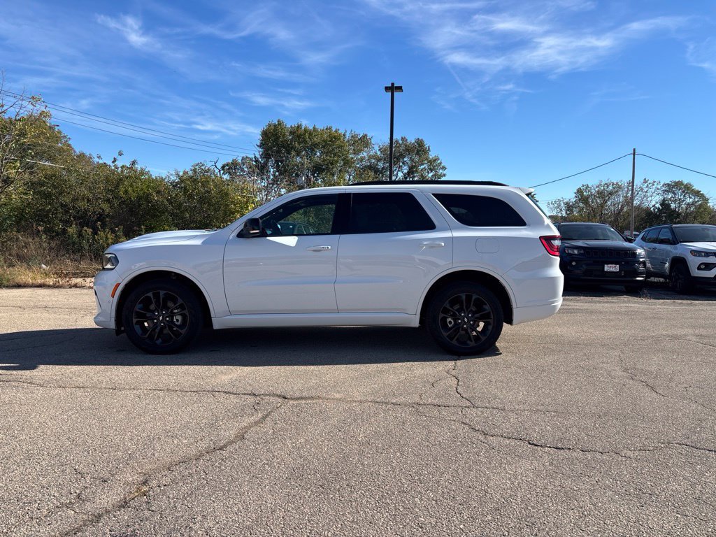 Used 2025 Dodge Durango GT AWD/4WD image 2