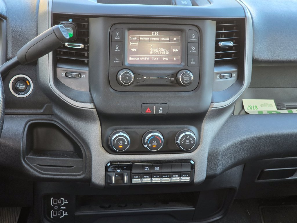 Used 2024 RAM 2500 Tradesman w/ Chrome Appearance Group AWD/4WD image 18