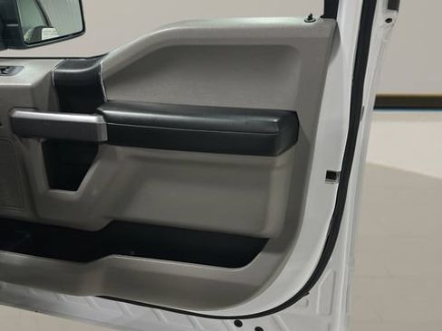 Used 2019 Ford F150 XLT AWD/4WD image 33