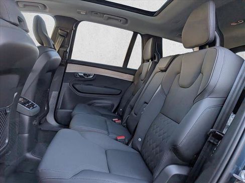 New 2026 Volvo XC90 T8 Plus w/ Protection Package Premier AWD/4WD image 17