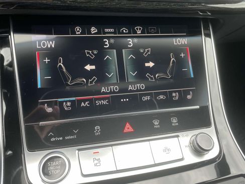 Used 2021 Audi Q7 3.0T Prestige AWD/4WD image 31