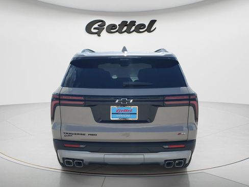 Used 2026 Chevrolet Traverse Z71 w/ Driver Confidence Package AWD/4WD image 6
