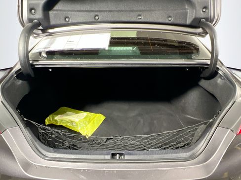 Used 2023 Toyota Camry SE image 33