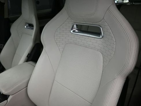 Used 2023 Jaguar F-PACE R-Dynamic S AWD/4WD image 16