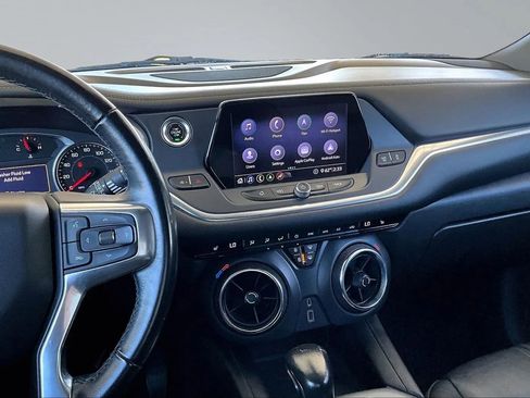 Used 2020 Chevrolet Blazer LT w/ Sound & Technology Package image 9