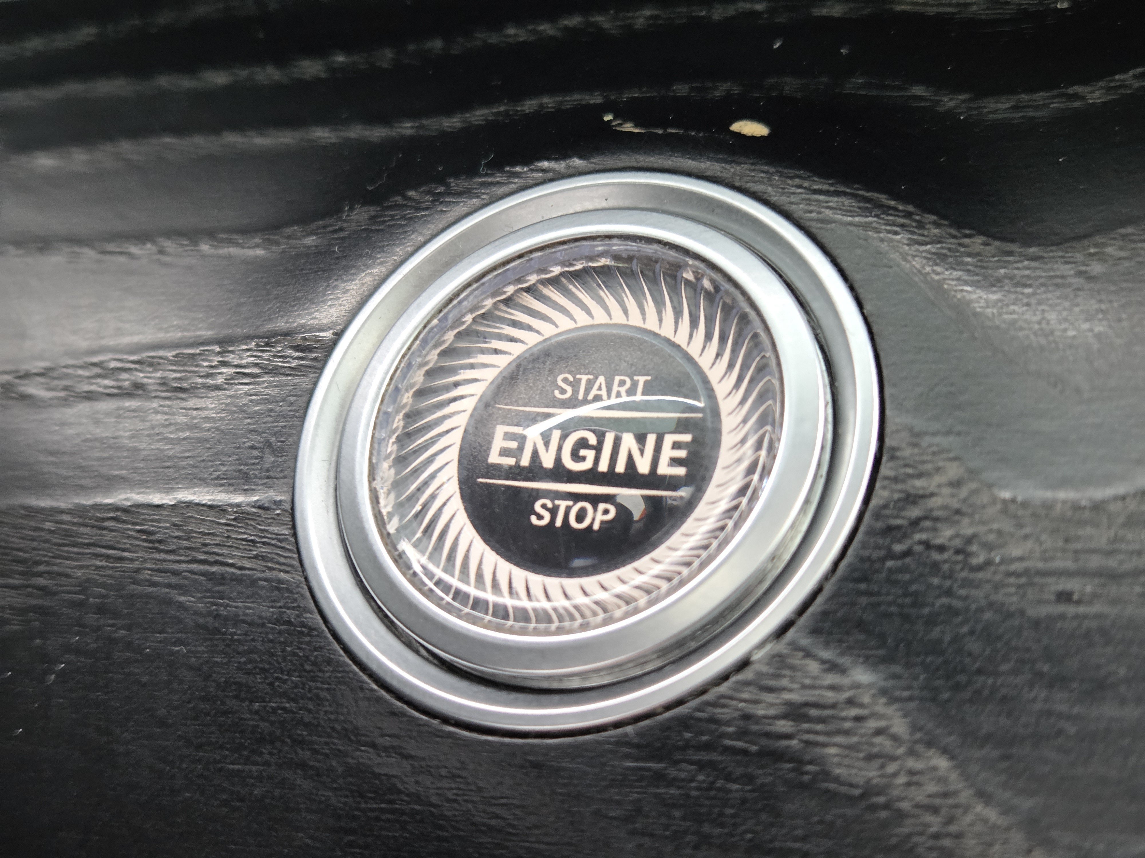 Used 2019 Mercedes-Benz E 300 4MATIC image 41
