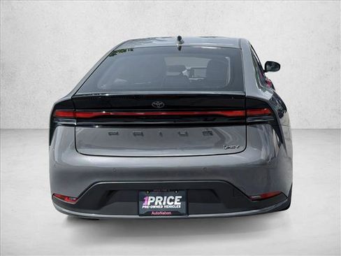 Used 2024 Toyota Prius LE FWD image 15