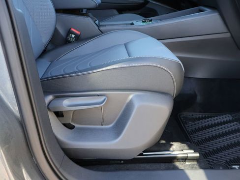 New 2026 Volkswagen Tiguan SE image 14