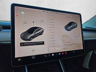 Used 2018 Tesla Model 3 Long Range video 2