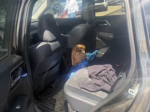 Used 2024 Mitsubishi Outlander SE image 5