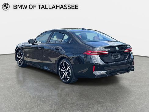 Used 2025 BMW 530i w/ M Sport Package image 7