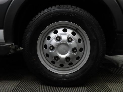 Used 2024 Ford Transit 250 Low Roof AWD w/ Exterior Upgrade Package image 9