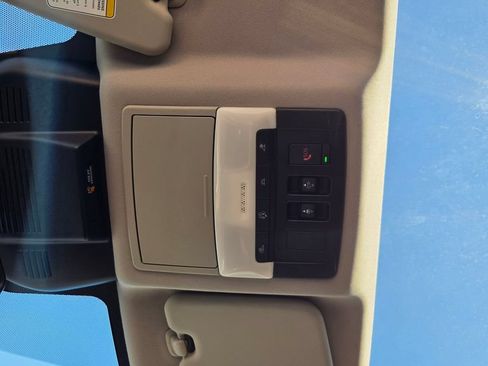 Used 2022 Nissan Rogue Platinum w/ Head-Up Display Package AWD/4WD image 19