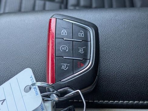 Certified 2023 Cadillac Escalade V w/ LPO, ONYX Package image 36