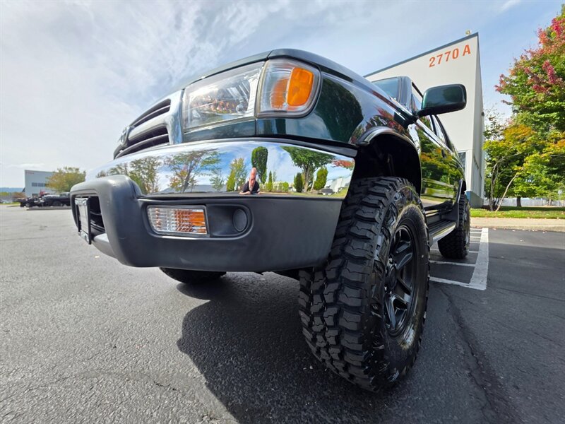Used 1999 Toyota 4Runner SR5 AWD/4WD image 9