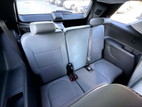 Certified 2021 Chevrolet Traverse Premier w/ LPO, Floor Liner Package image 27