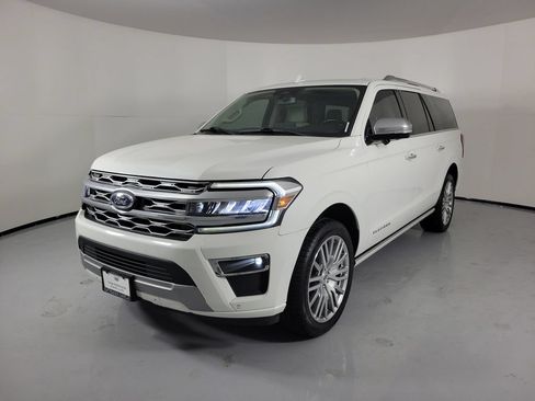 Used 2023 Ford Expedition Max Platinum RWD image 2