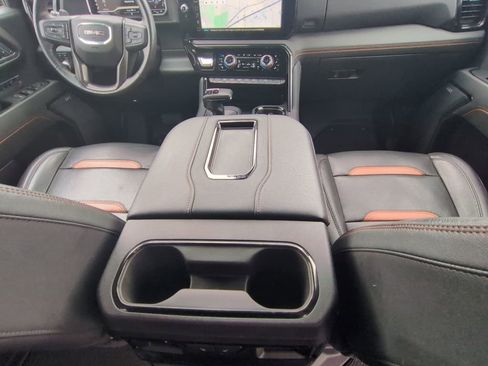 Used 2022 GMC Sierra 1500 AT4 w/ AT4 Preferred Package AWD/4WD image 27