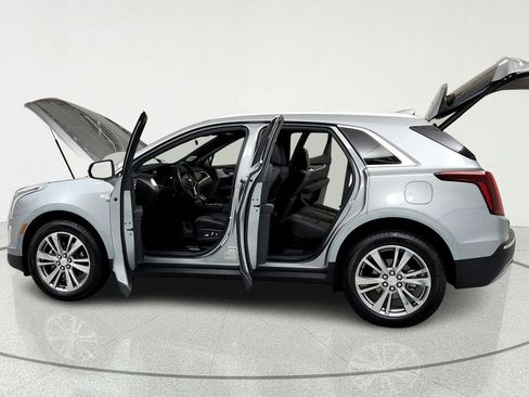 Used 2025 Cadillac XT5 Premium Luxury w/ LPO, Floor Liner Package FWD image 10