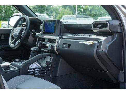 New 2026 Toyota Tacoma SR5 image 17