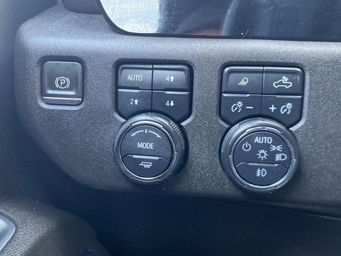 Used 2023 Chevrolet Silverado 1500 High Country w/ High Country Premium Package image 21