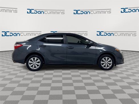 Used 2016 Toyota Corolla LE image 9