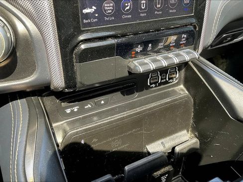 Used 2019 RAM 1500 Limited AWD/4WD image 14